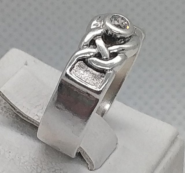 Серебряное кольцо с цирконием (30196030) 6