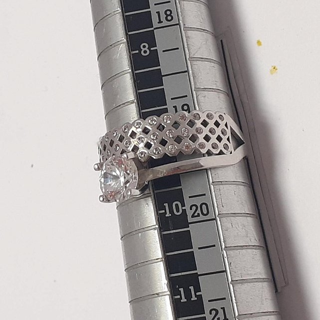 Серебряное кольцо с цирконием (33336919) 1