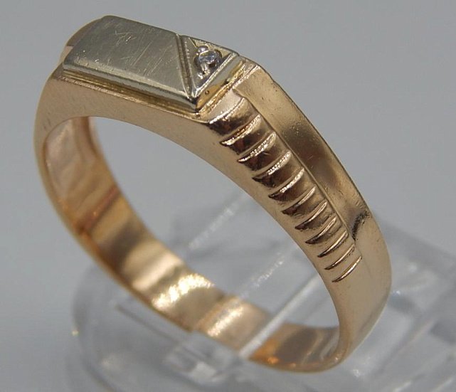 Перстень из красного и белого золота с цирконием (33189703)  1