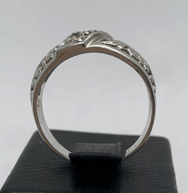 Серебряное кольцо с цирконием (33344856) 2