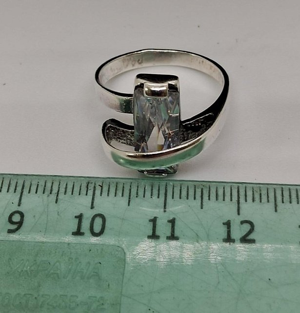 Серебряное кольцо с цирконием (32763572) 3