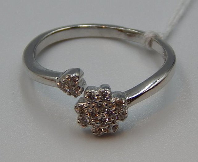 Серебряное кольцо с цирконием (30531450) 2