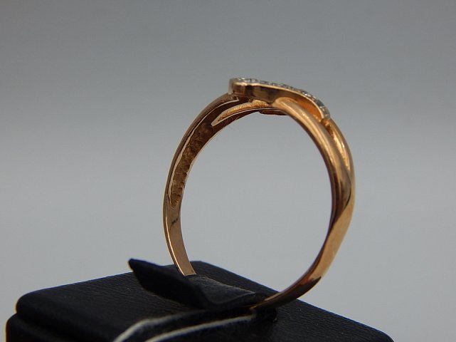 Кольцо из красного и белого золота с цирконием (29802381) 4