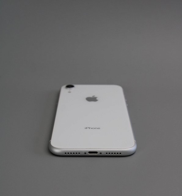 Apple iPhone XR 128GB White  9