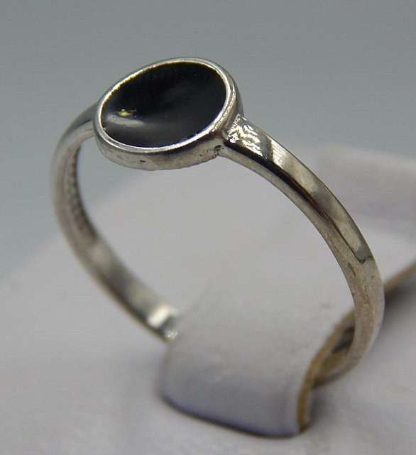Серебряное кольцо с эмалью (32417913) 1
