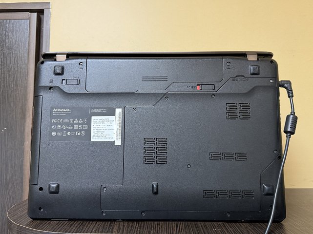 Ноутбук Lenovo IdeaPad Z570-524AG-4 (59-311935) (33779030) 8