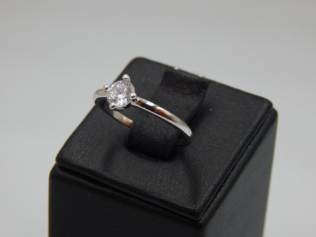 Серебряное кольцо с цирконием (30537010) 2
