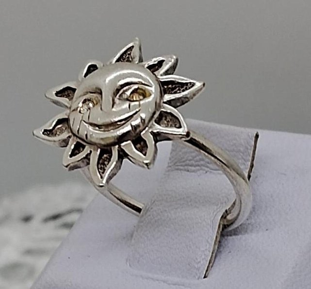 Серебряное кольцо с цирконием (33667075) 1