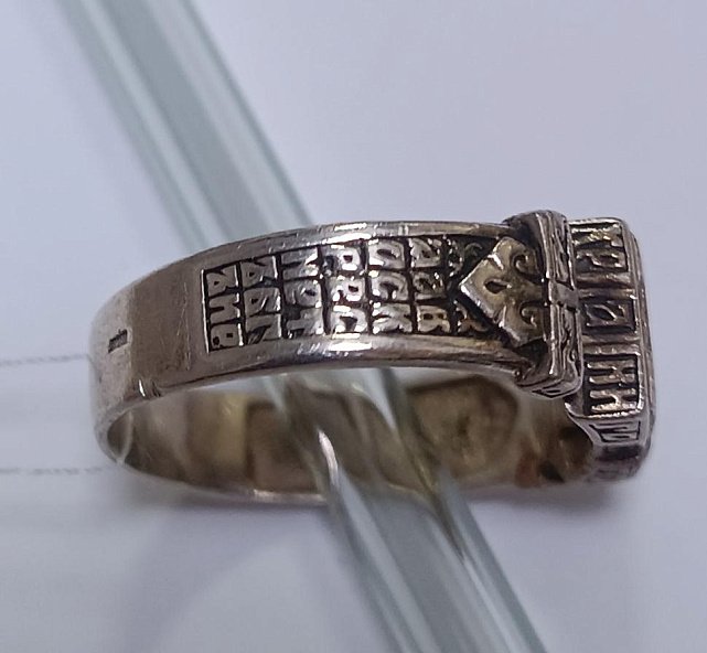 Серебряное кольцо с цирконием (33820250) 1