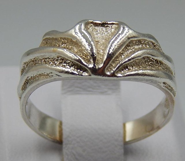 Серебряное кольцо (32440587) 0