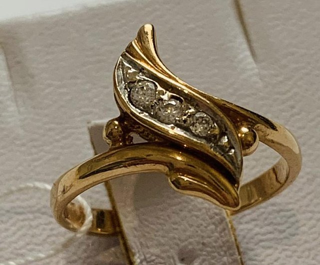 Кольцо из красного и белого золота с цирконием (30506064) 0