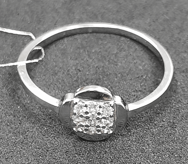 Серебряное кольцо с цирконием (31298527) 0