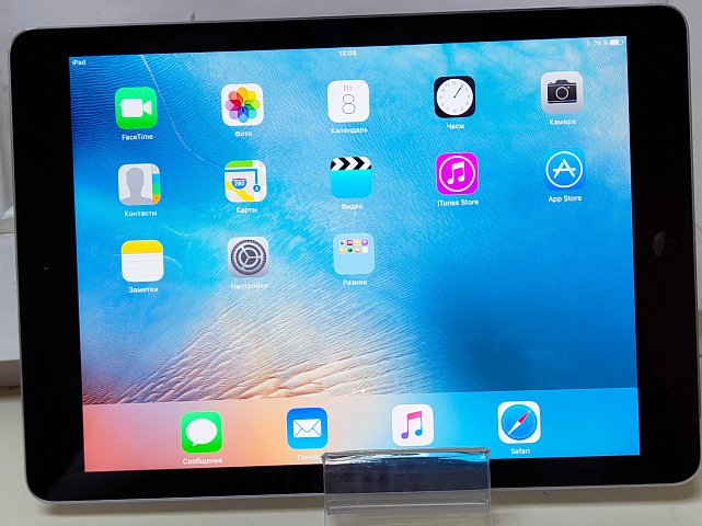 Планшет Apple iPad Air 2 WI-Fi 16GB 0