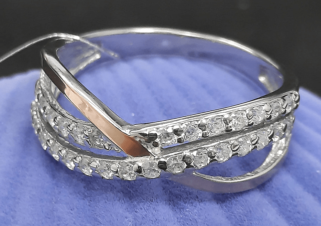 Серебряное кольцо с позолотой и цирконием (31300009) 0