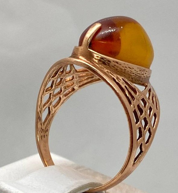 Кольцо из красного золота с янтарем (30488487) 1