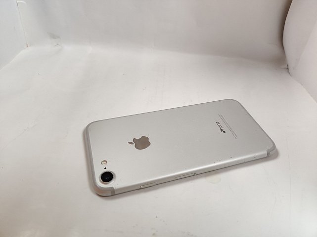 Apple iPhone 7 32Gb Silver 5