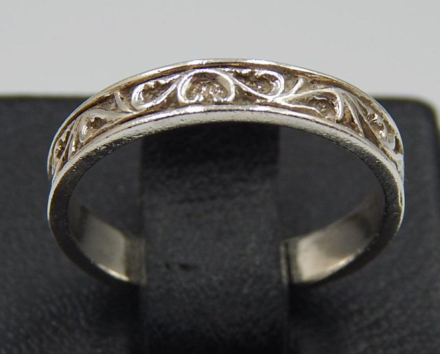 Серебряное кольцо (32469219) 0