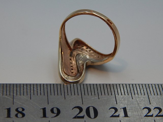 Кольцо из красного и белого золота с цирконием (33612756)  5