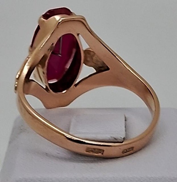 Кольцо из красного золота с корундом (32935750)  2