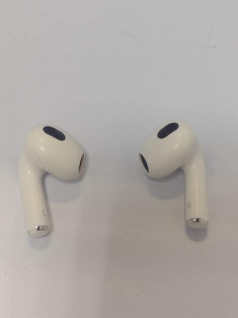 Наушники Apple AirPods 3 with Lightning Charging Case (MPNY3TY/A) 2