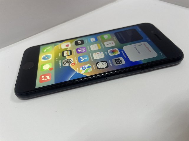 Apple iPhone SE 2020 64GB Black (MX9N2) 3