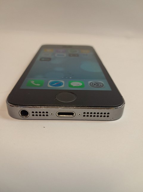 Apple iPhone 5S 64Gb (Silver) 2
