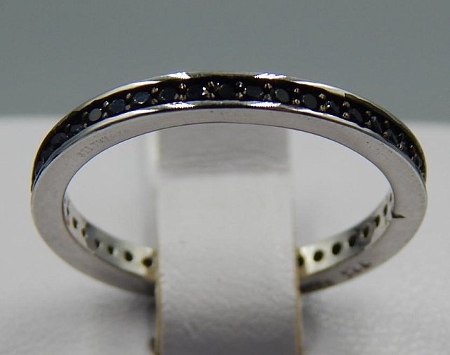 Серебряное кольцо с цирконием (31436151) 0