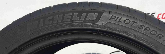 Літні шини 245/40 R18 Michelin Pilot Sport 4 5mm 2