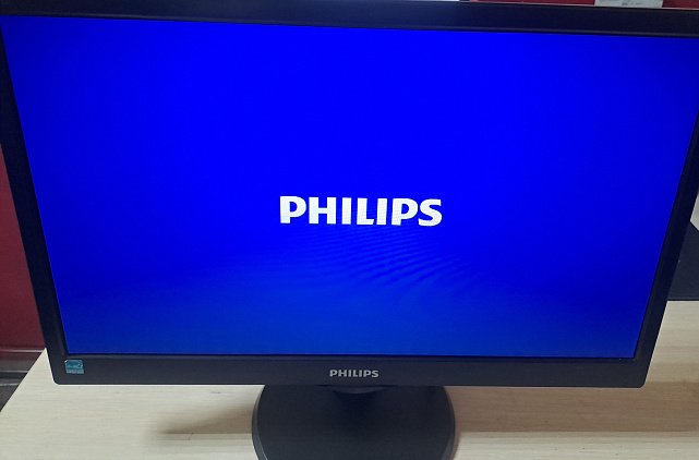 Монитор Philips 193V5LSB2 0