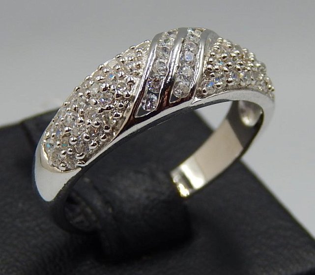 Серебряное кольцо с цирконием (30805677) 2