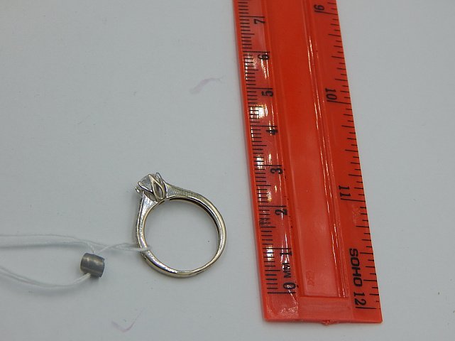 Кольцо из белого золота с цирконием (29096386) 4