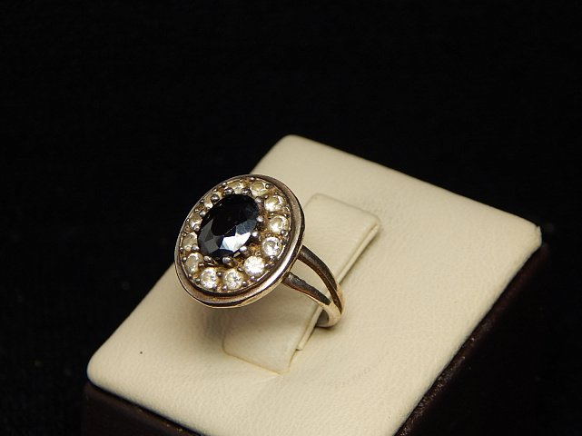 Серебряное кольцо с цирконием (30504328) 0