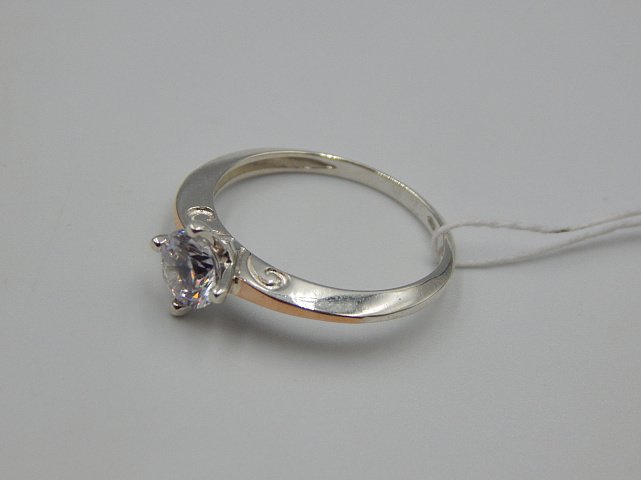 Серебряное кольцо с цирконием (32886617) 3