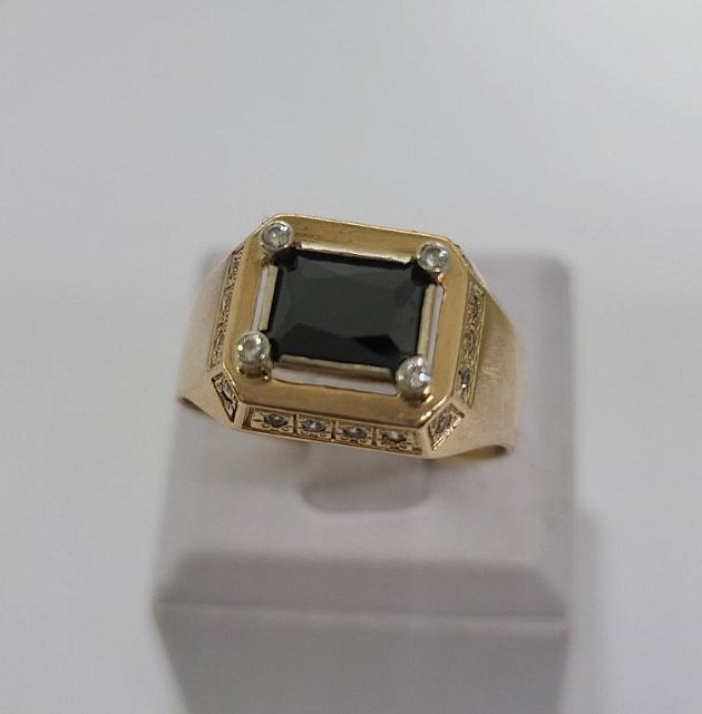 Перстень из красного и белого золота с цирконием и ониксом (33752952) 4