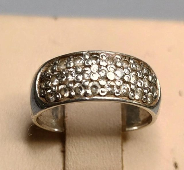 Серебряное кольцо с цирконием (31804624) 0
