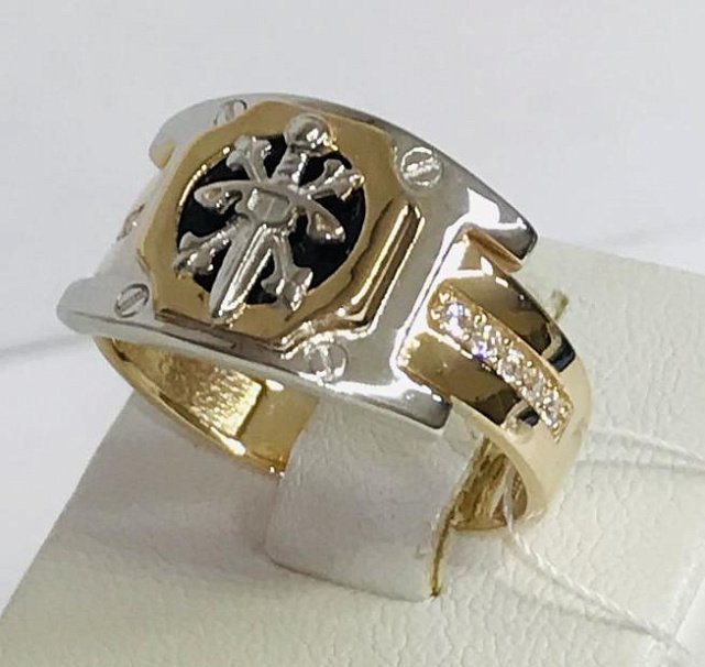 Перстень из красного и белого золота с ониксом и цирконием (30441620) 0