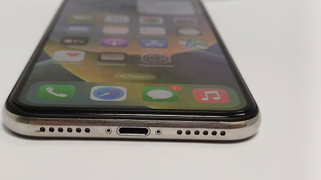 Apple iPhone X 64Gb Silver 3