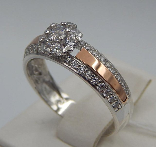 Серебряное кольцо с позолотой и цирконием (28353441) 1