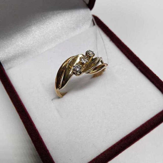 Кольцо из красного золота с бриллиантом (-ми) (27416599) 1