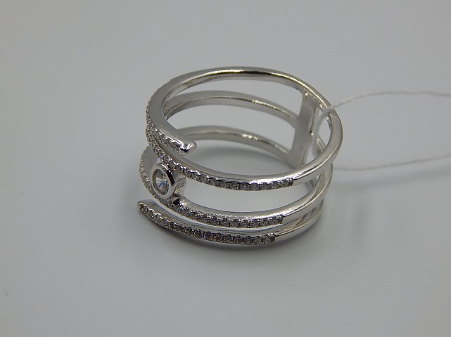 Серебряное кольцо с цирконием (32996788) 1