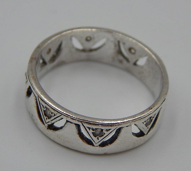 Серебряное кольцо с цирконием (32494159) 3