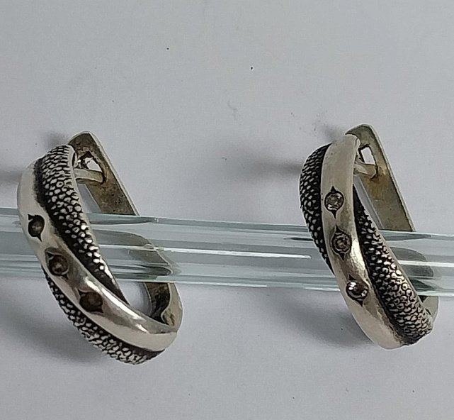 Серебряные серьги с цирконием (33807805) 0