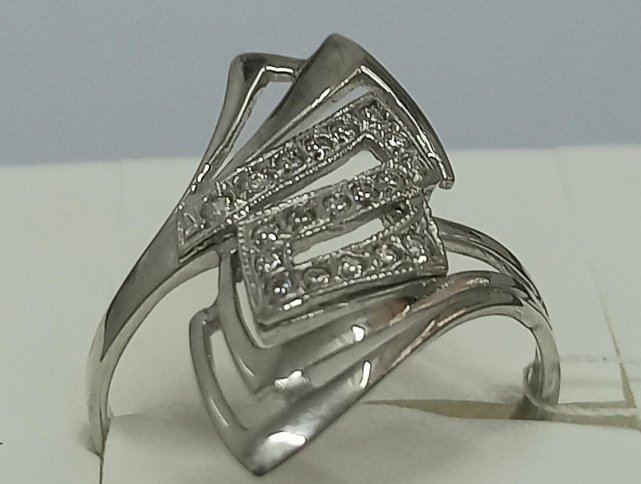 Серебряное кольцо с цирконием (30509465) 0