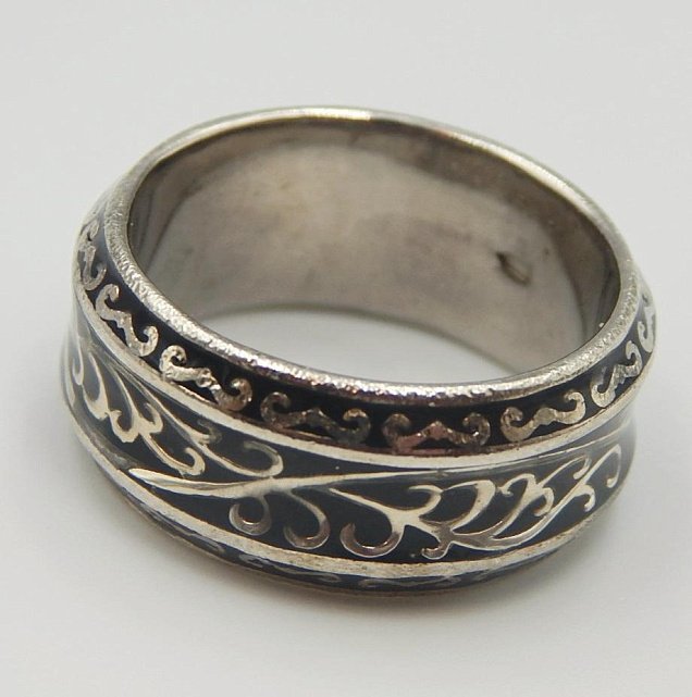 Серебряное кольцо с эмалью (33697347) 2