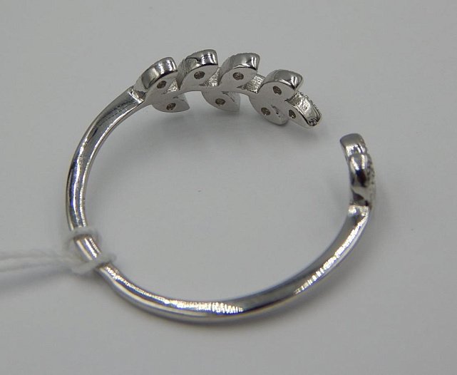 Серебряное кольцо с цирконием (30517917) 2