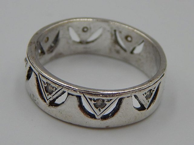 Серебряное кольцо с цирконием (32494159) 2