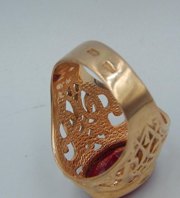 Кольцо из красного золота с корундом (29092232) 6