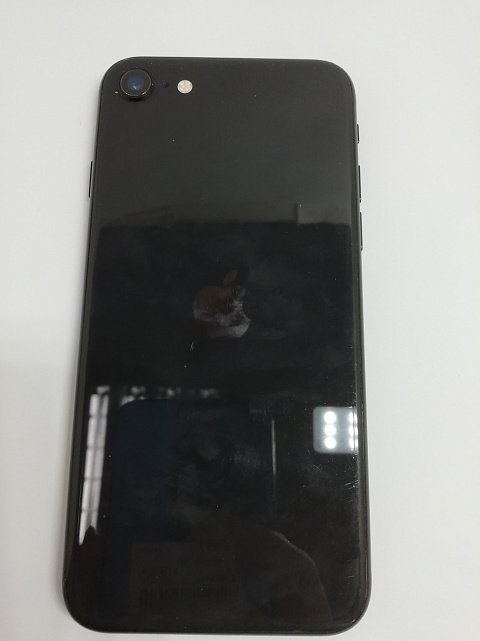 Apple iPhone SE 2020 64GB Black 1