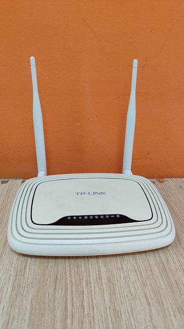 Маршрутизатор TP-Link TL-WR842ND 0