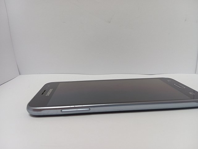 Samsung Galaxy J3 (SM-J320F) 1/8Gb 3